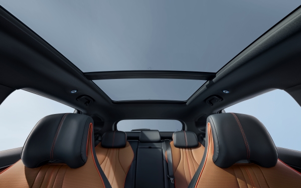 EAL_U_panoramic_sunroof_download